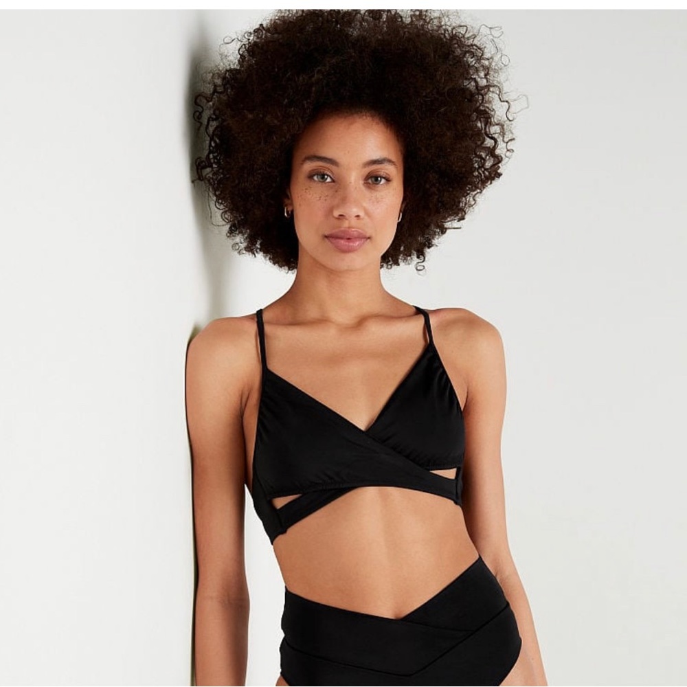 Victoria Secret body wrap black bikini top